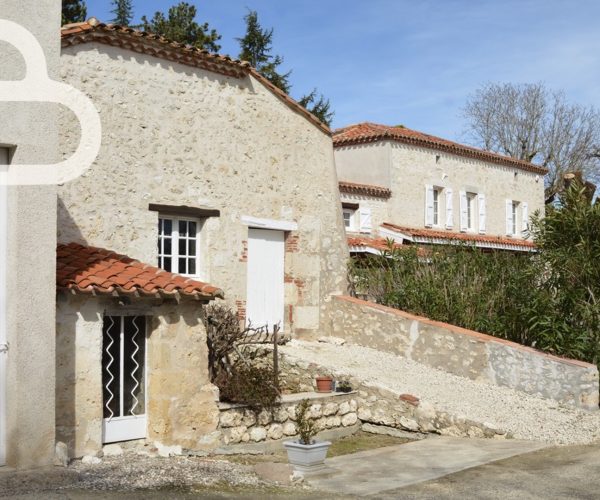 Maison 7 pièces 226 m² · à Salviac · 226 m² · 490 000 €